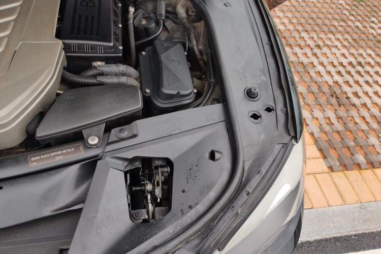 Used BMW 7 Series 2010 760Li Engine Bay Left