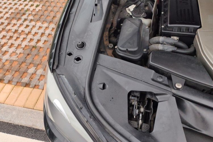 Used BMW 7 Series 2010 760Li Engine Bay Right