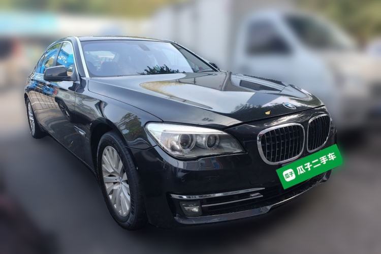 Used BMW 7 Series 2010 750Li Front Right 45 Deg