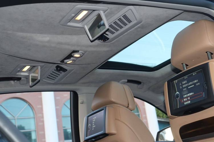 Used BMW 7 Series 2010 760Li China 60th Anniversary Edition Interior 11
