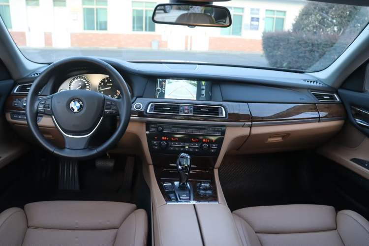 Used BMW 7 Series 2010 760Li China 60th Anniversary Edition Interior 5
