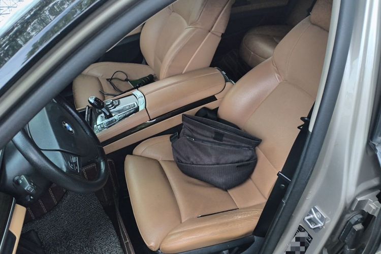 Used BMW 7 Series 2010 4.4T hybrid version Left Front Seat