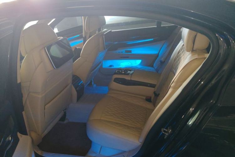 Used BMW 7 Series 2010 750Li Left Rear Seat