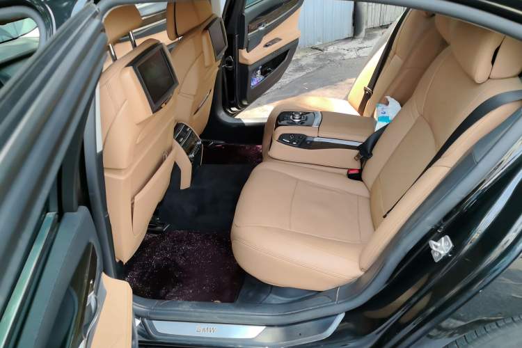 Used BMW 7 Series 2010 750Li Left Rear Seat