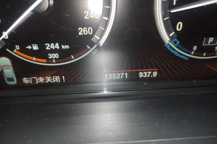 Used BMW 7 Series 2010 760Li Odometer Close Up