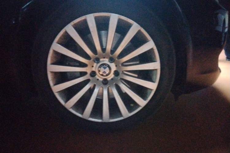 Used BMW 7 Series 2010 760Li Right Front Wheel Hub