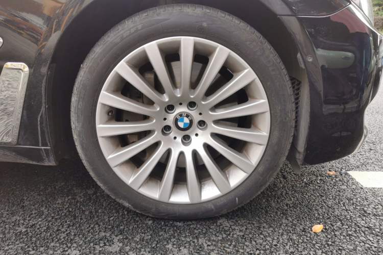 Used BMW 7 Series 2010 760Li Right Front Wheel Hub