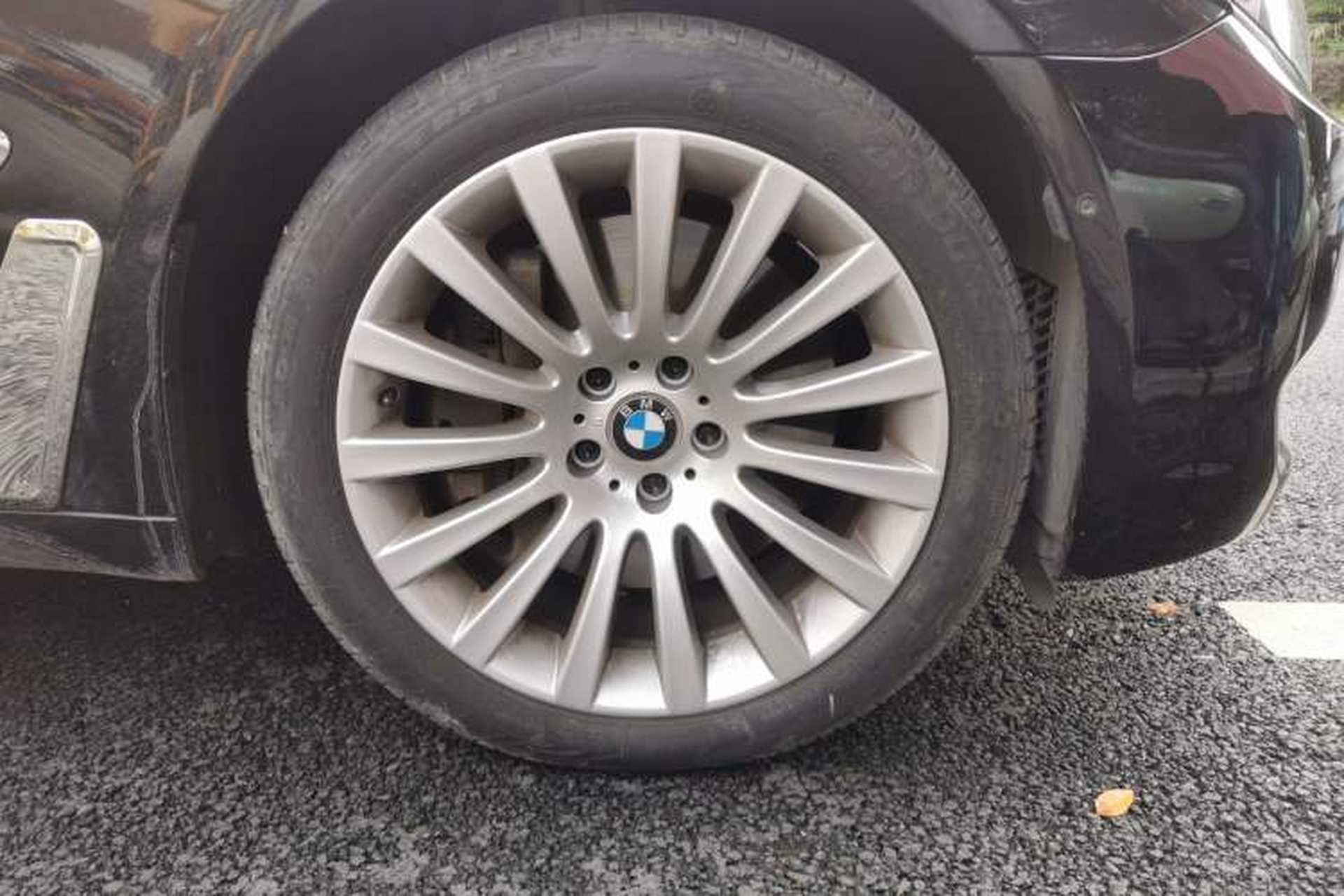 Used BMW 7 Series 2010 760Li Right Front Wheel Hub
