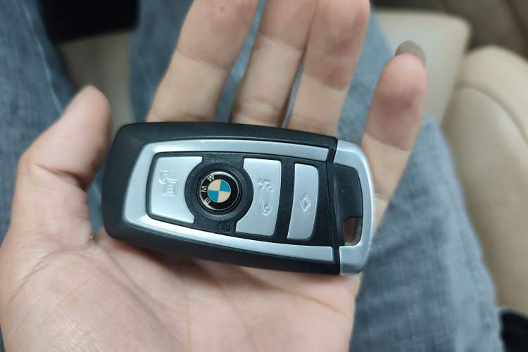 Used BMW 7 Series 2010 750Li Vehicle Key