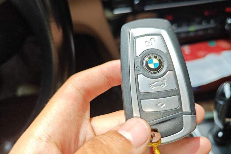 Used BMW 7 Series 2010 760Li Vehicle Key