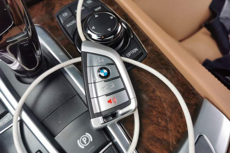 Used BMW 7 Series 2010 760Li Vehicle Key