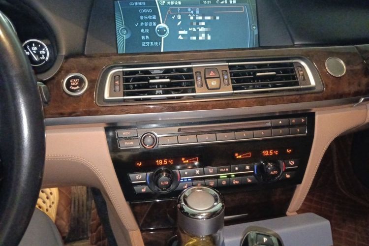 Used BMW 7 Series 2010 760Li Audio And AC Panel
