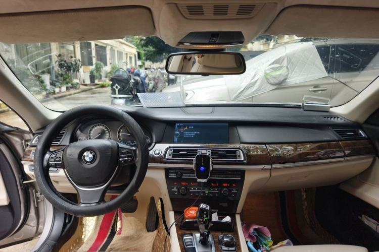 Used BMW 7 Series 2010 760Li Center Console