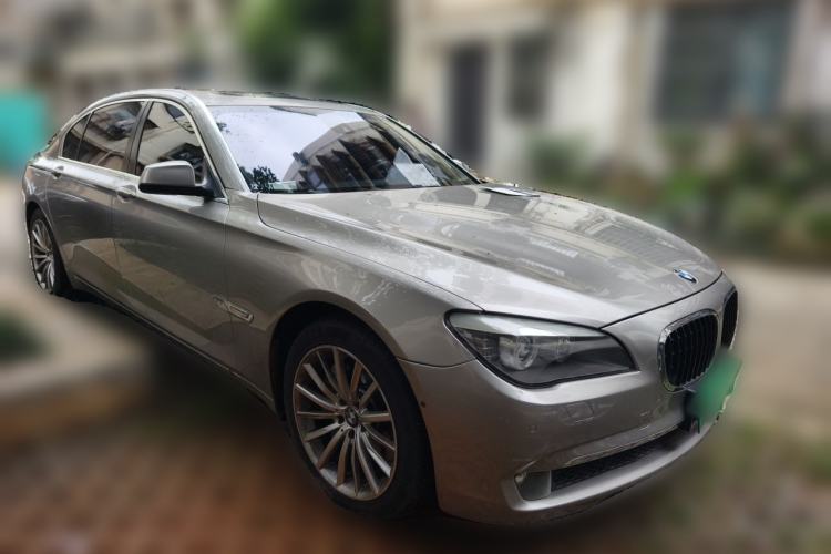 Used BMW 7 Series 2010 760Li Front Right 45 Deg