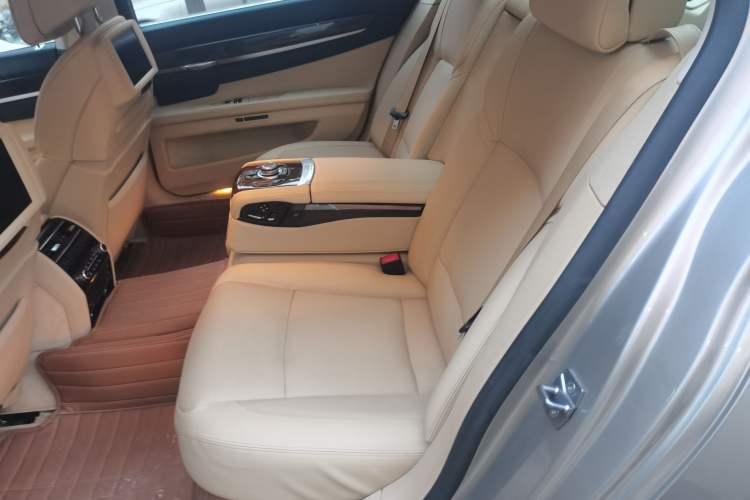 Used BMW 7 Series 2010 4.4T hybrid version Left Rear Seat