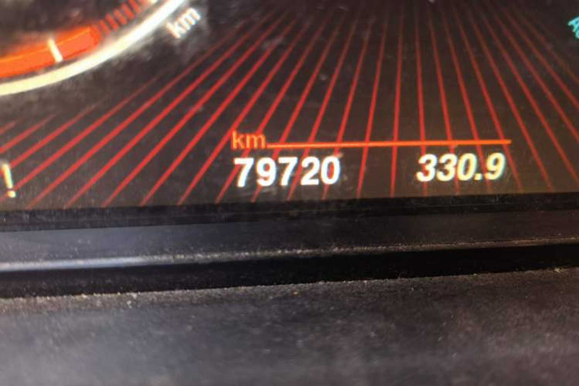 Used BMW 7 Series 2010 4.4T hybrid version Odometer Close Up