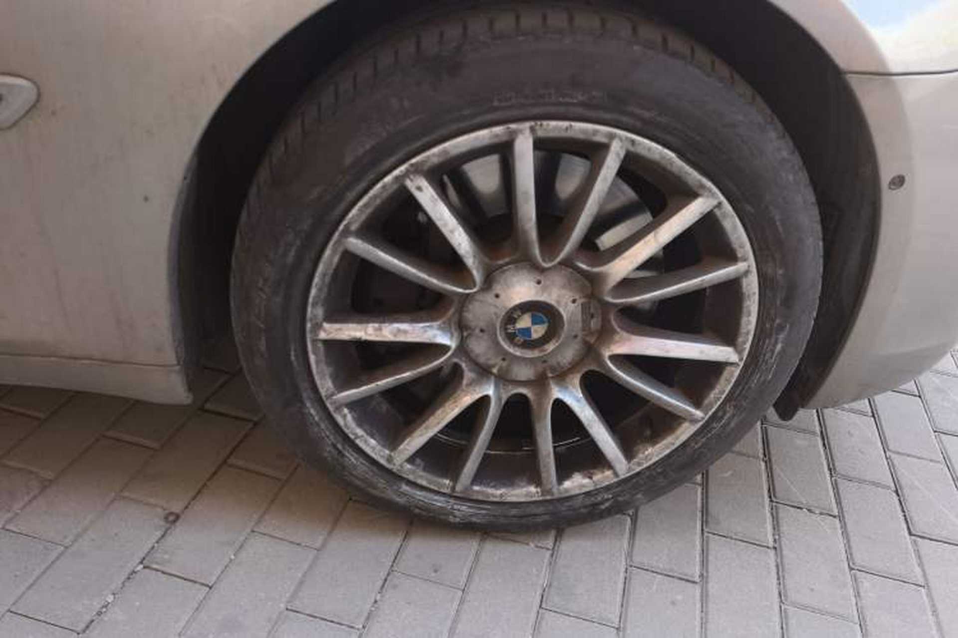 Used BMW 7 Series 2010 4.4T hybrid version Right Front Wheel Hub