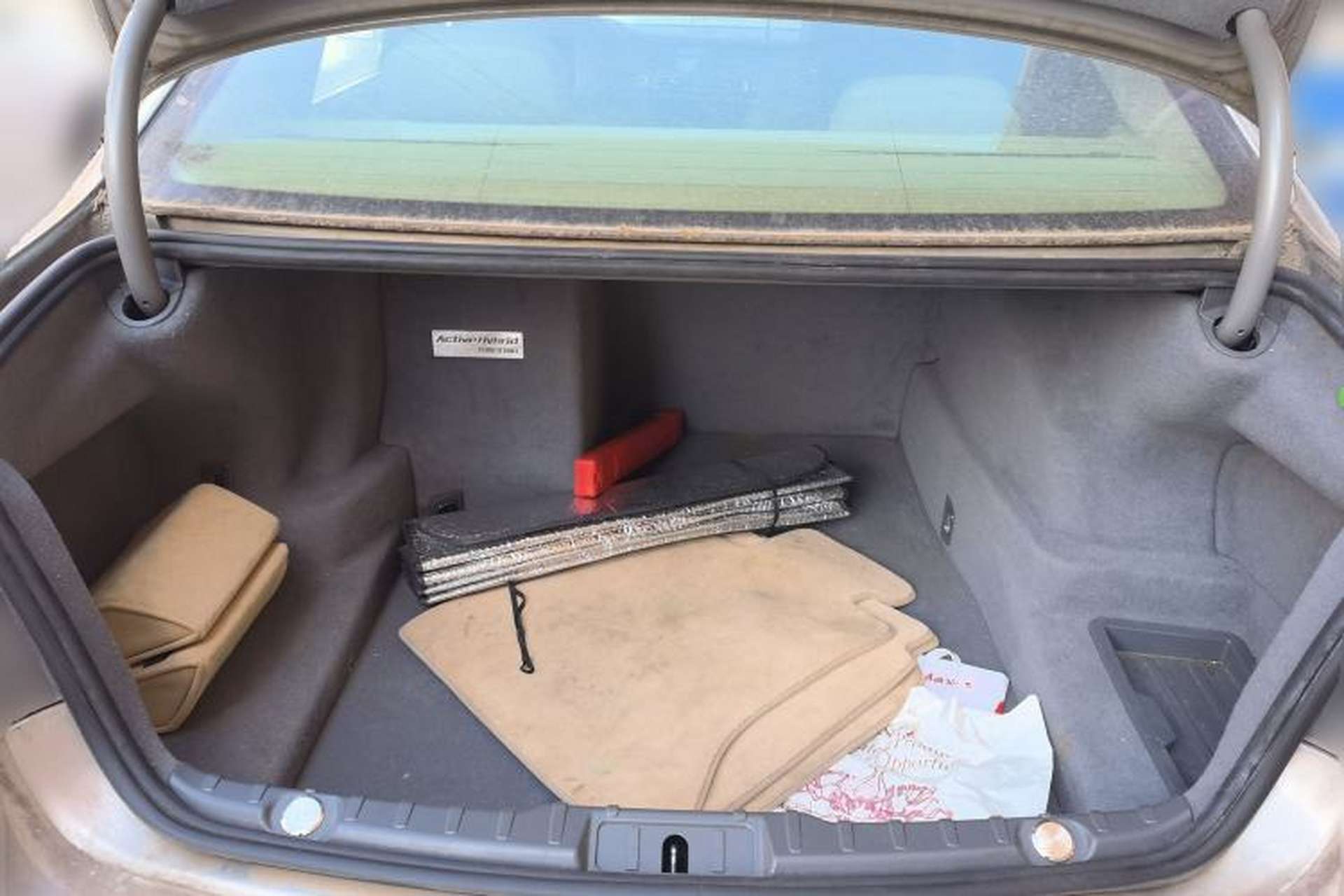 Used BMW 7 Series 2010 4.4T hybrid version Trunk