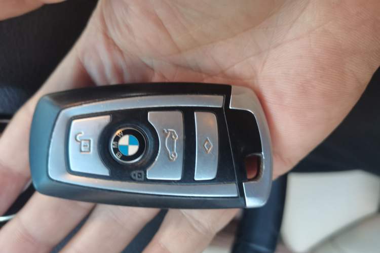 Used BMW 7 Series 2010 4.4T hybrid version Vehicle Key