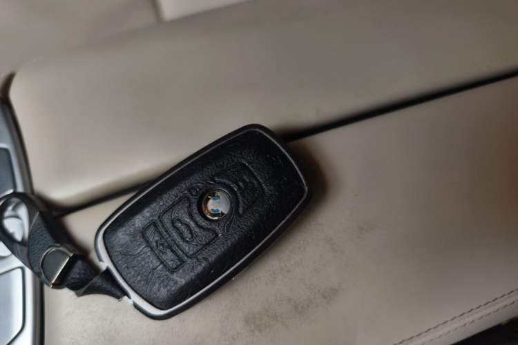 Used BMW 7 Series 2010 760Li Vehicle Key