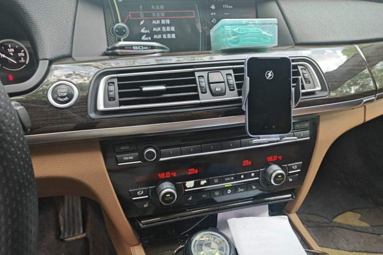 Used BMW 7 Series 2011 730Li Elegant Model Audio And AC Panel