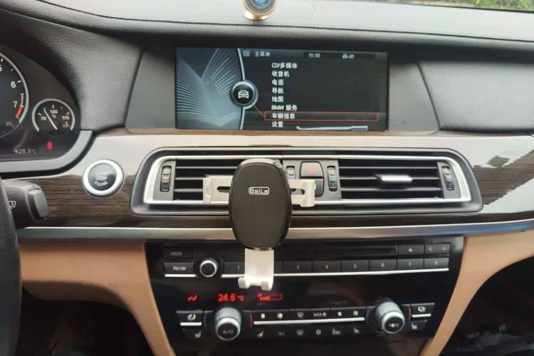 Used BMW 7 Series 2011 730Li Elegant Model Audio And AC Panel