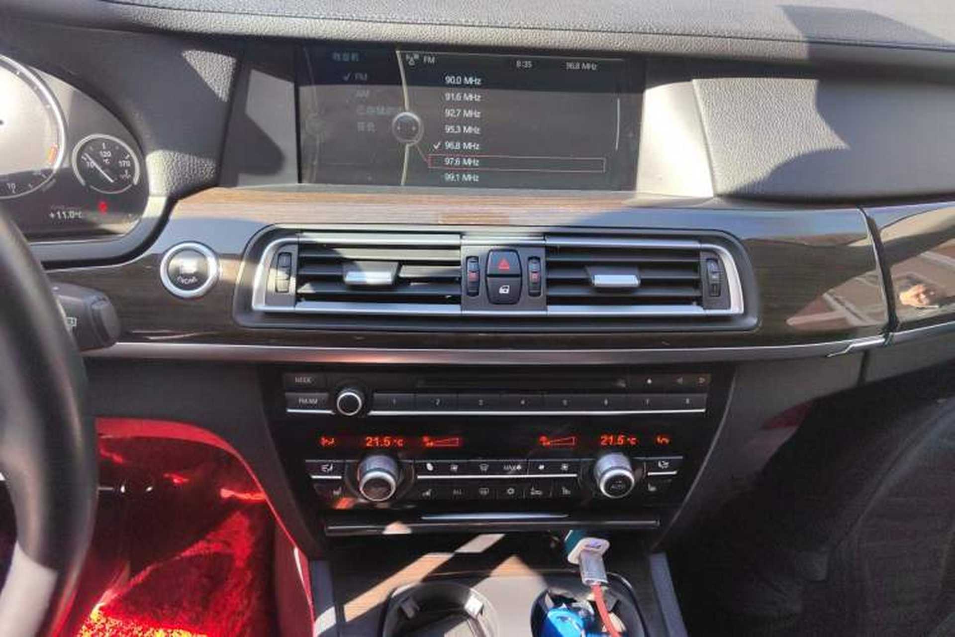 Used BMW 7 Series 2011 750Li xDrive Audio And AC Panel