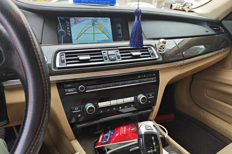 Used BMW 7 Series 2011 730Li Elegant Model Audio And AC Panel