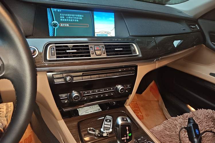 Used BMW 7 Series  Audio And AC Panel