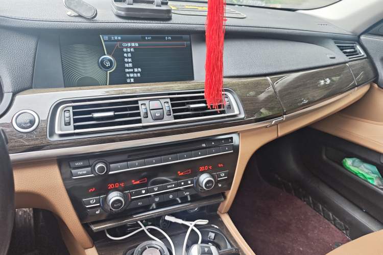 Used BMW 7 Series 2011 740Li Steinway Limited Edition Audio And AC Panel