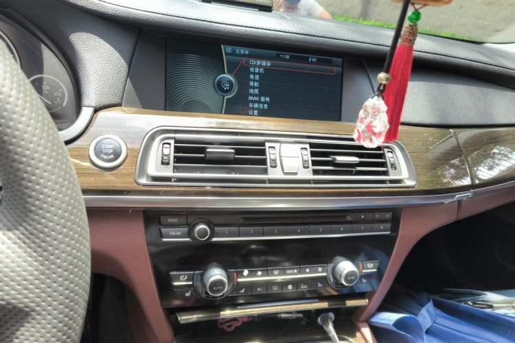 Used BMW 7 Series 2011 730Li Elegant Model Audio And AC Panel
