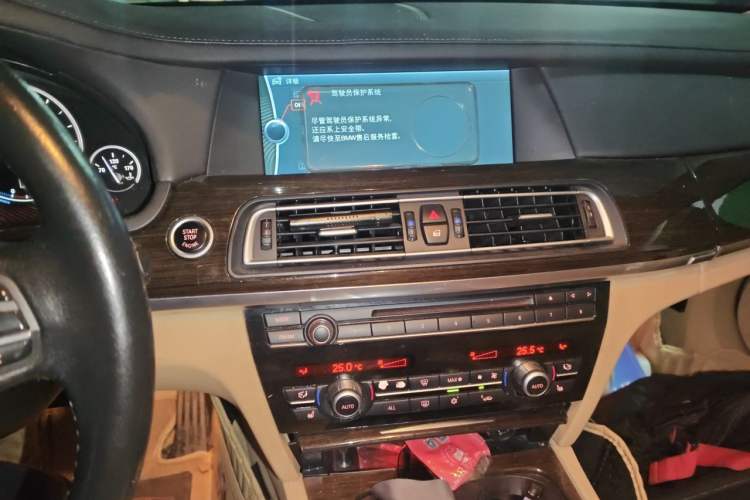 Used BMW 7 Series 2011 730Li Elegant Model Audio And AC Panel