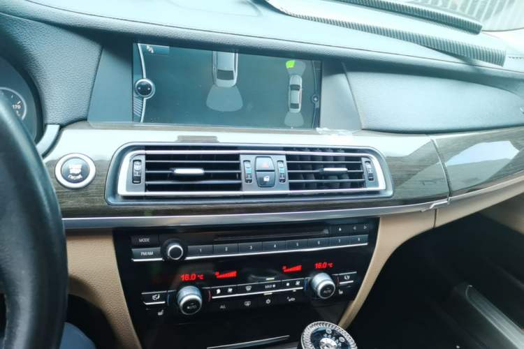Used BMW 7 Series 2011 730Li Elegant Model Audio And AC Panel