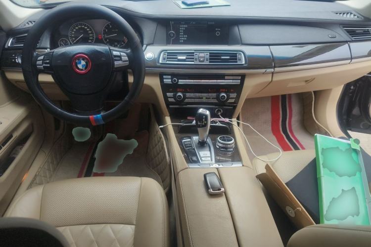 Used BMW 7 Series 2011 730Li Elegant Model Center Console