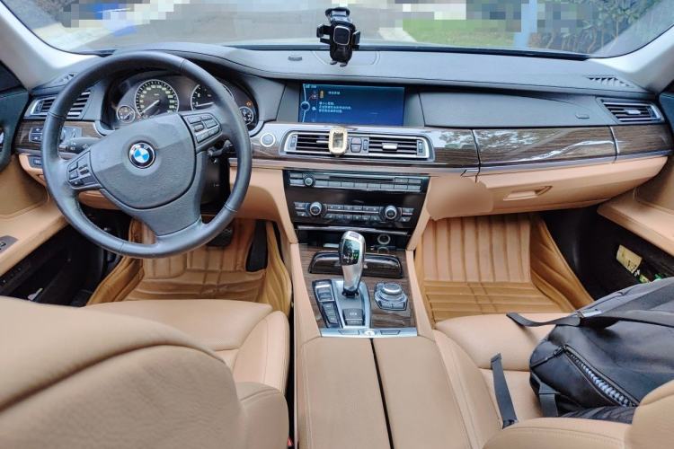 Used BMW 7 Series 2011 750Li xDrive Center Console