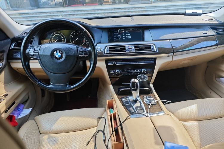 Used BMW 7 Series 2011 730Li Elegant Model Center Console
