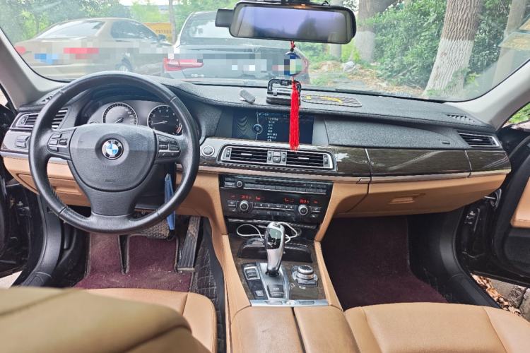 Used BMW 7 Series 2011 740Li Steinway Limited Edition Center Console