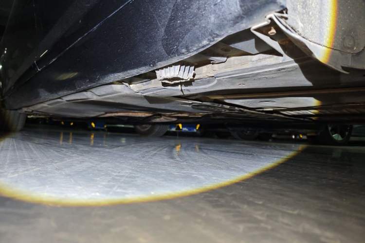 Used BMW 7 Series 2011 750Li xDrive Chassis Rear Left