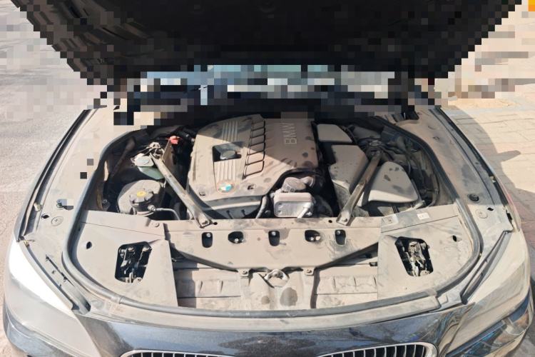 Used BMW 7 Series 2011 730Li Elegant Model Engine Bay
