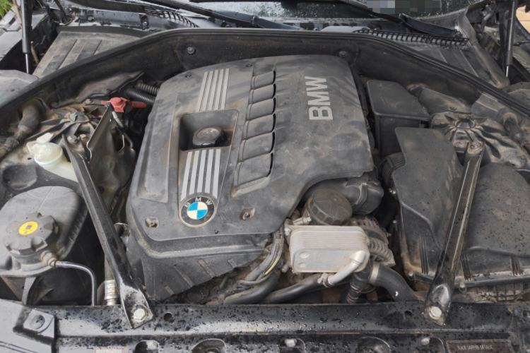 Used BMW 7 Series 2011 730Li Elegant Model Engine Bay