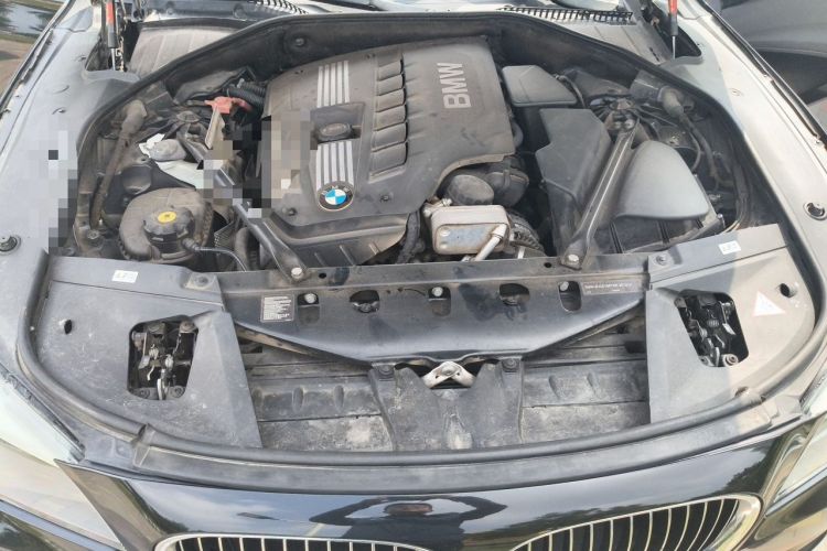 Used BMW 7 Series 2011 730Li Elegant Model Engine Bay