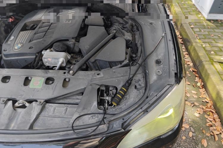 Used BMW 7 Series 2011 730Li Elegant Model Engine Bay Left