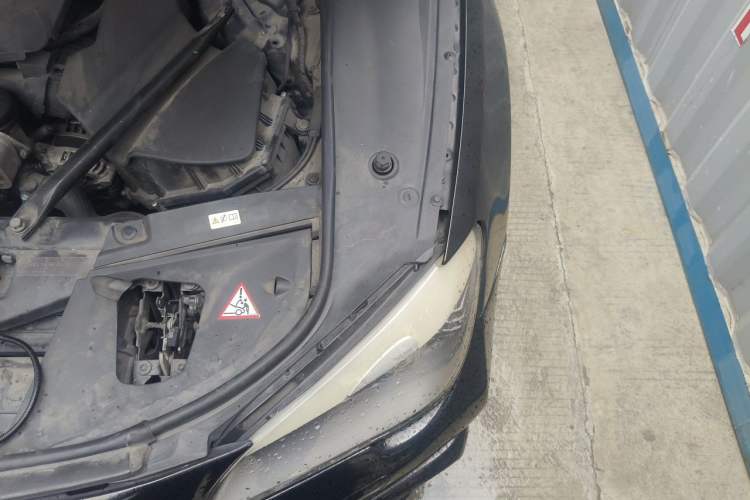 Used BMW 7 Series 2011 730Li Elegant Model Engine Bay Left