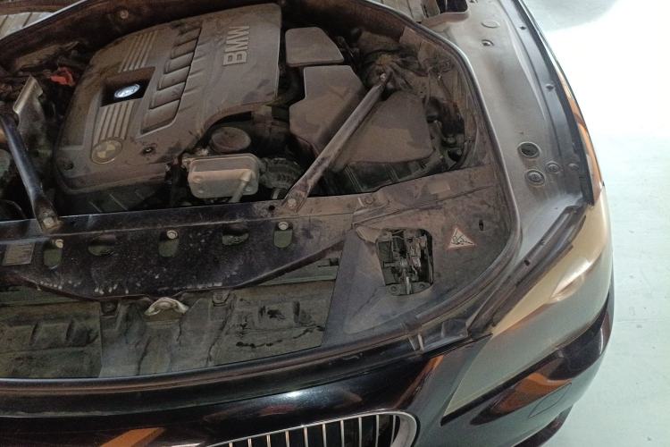 Used BMW 7 Series 2011 730Li Elegant Model Engine Bay Left