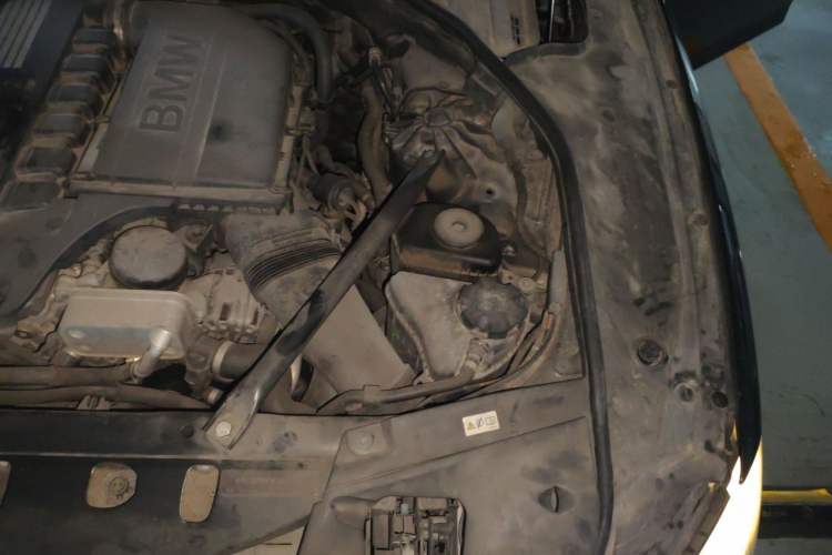 Used BMW 7 Series 2011 740Li Steinway Limited Edition Engine Bay Left