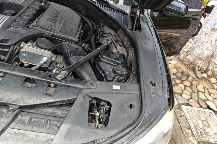 Used BMW 7 Series 2011 740Li Steinway Limited Edition Engine Bay Left
