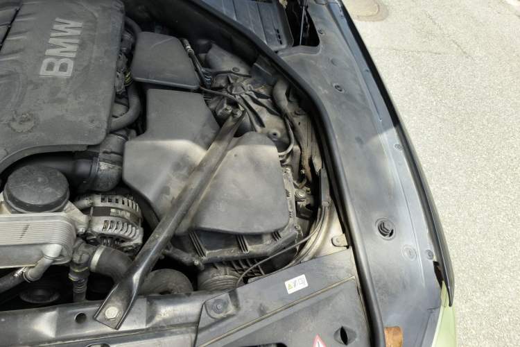 Used BMW 7 Series 2011 730Li Elegant Model Engine Bay Left