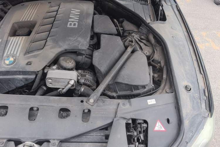 Used BMW 7 Series 2011 730Li Elegant Model Engine Bay Left