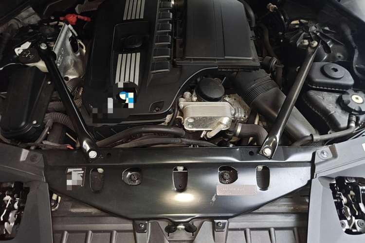 Used BMW 7 Series  Engine Bay