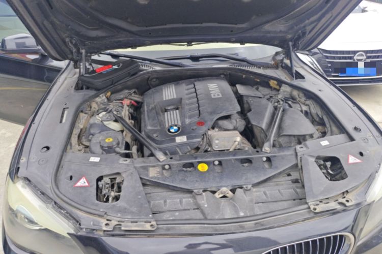 Used BMW 7 Series 2011 730Li Elegant Model Engine Bay